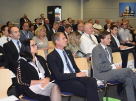 Digitalisierung: Mittelstand in der Kunststoffbranche liegt noch weit zurück / KI Group Summit auf der Fakuma                   