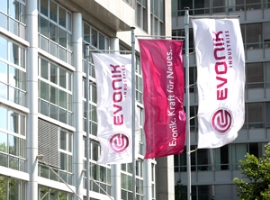 Evonik: Umsatz und Ergebnis legen kräftig zu                                                                                    