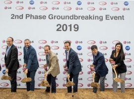 ZKW: Ausbau der Werke in Mexiko und der Slowakei                                                                                