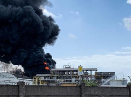 3V Sigma: Brand in Porto Marghera / Italien                                                                                     