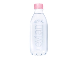 Evian: Flasche aus 100 Prozent Recycling-PET                                                                                    