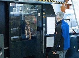 Quadpack: Ausbau der Spritzgieß- und Veredelungskapazitäten in Kierspe