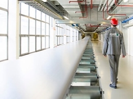 Synthos: Kostenweitergabe und Akquisition treiben den Konzernumsatz