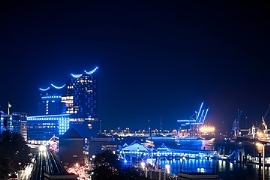 Logistik: Däumchendrehen im Hamburger Hafen, aber keine Versorgungskrise