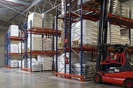 Resinex: Vertrieb von PA 6.6 von Celanese in Europa