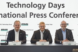 Arburg: Einstieg in die dezentrale Fertigung elektrischer Spritzgießmaschinen