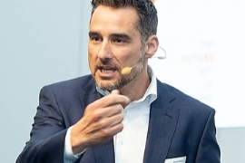 Netstal: Krones schließt Kauf des Spritzgießmaschinenbauers ab