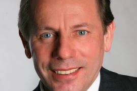 Plastitec: Spritzgieß- und Tiefziehspezialist baut Montage aus