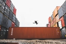 Logistik: Zu viele Schiffe für zu wenig Fracht lassen die Raten sinken