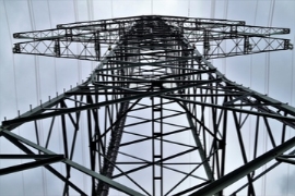 Energiepreise Strom: Hohes Preisniveau und extreme Ausschläge