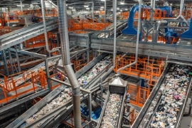 Tomra: Sortieranlage für Kunststoffabfall offiziell eröffnet