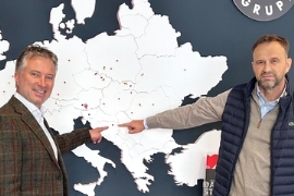 Hirsch Servo: Expansion nach Bosnien