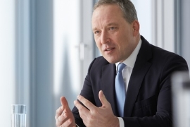 Lanxess: Nach Verlusten weitere Stellenstreichungen