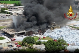 Versalis: Brand in Mantua zerstört Lager für Styrolkunststoffe