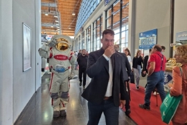 Fakuma: 30. Ausgabe der Kunststoffmesse mit Licht und Schatten