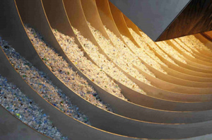 Infrarot-Trockner zum Kristallisieren und Trocknen von Kunststoffen (Foto: Kreyenborg)