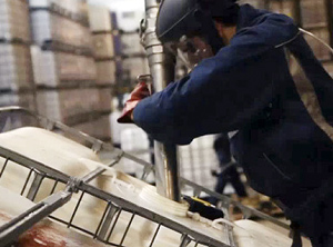 Reinigung von IBCs (Foto: Groupe Duo)