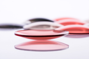 Evonik präsentiert das transparente Polyamid für optische Anwendungen auf der ,,MIDO