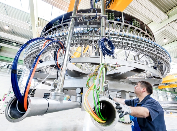 Die Montage bei Krones (Foto: Krones)