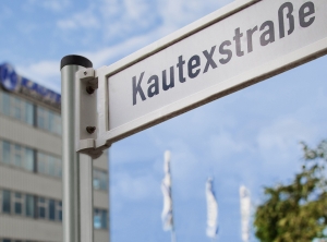 Straßenschild am Stammsitz von Kautex in Bonn (Foto: Kautex)