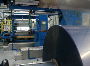 Folienproduktion bei der deutschen Tochtergesellschaft MKF-Ergis in Berlin (Foto: Ergis)
