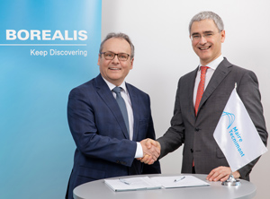 Thomas Abel, Senior Vice President Projects (links) mit Giovanni Sale, Tecnimont Group Corporate Strategy Senior VP (Foto: Borealis)