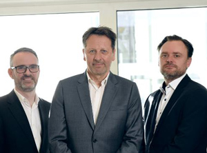 Die Führungsriege des dänischen Unternehmens (v.l.): CFO Nikolaj Magne Larsen, CEO Dr. Stefaan Florquin und Gründer Dennis Andersen (Foto: Re-Match)