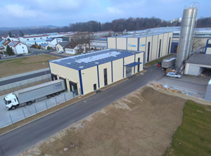 Die neue Versandhalle in Illertissen (Foto: Weiss Kunststoffverarbeitung)