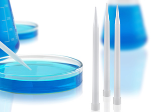 Auf der ,,Chinaplas“ präsentieren die Münchener die Produktion von Pipetten-Spitzen für medizinische Anwendungen auf einer ,,PX Agile 160“ (Foto: KraussMaffei)