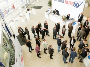 Über 2.500 Fachbesucher kamen nach Rheda-Wiedenbrück (Foto: Kuteno)