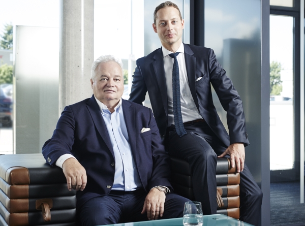 Die Geschäftsführer Horst und Andreas Rapp (r.) (Foto: Polyrack)