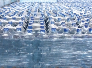 Mit dem neuen PE-Compound können Transport-Schrumpffolien hergestellt werden, die bis zu 30 Prozent Rezyklat enthalten (Foto: Repsol)