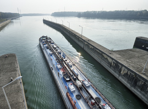 Die Trockenheit beeinträchtigt die Binnenschifffahrt im Norden und Osten (Foto: via donau - Österreichische Wasserstraßen-Gesellschaft / Johannes Zinne)