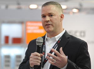 Mac Jones, Chef der Maschinenbausparte „Advanced Plastic Processing Technologies