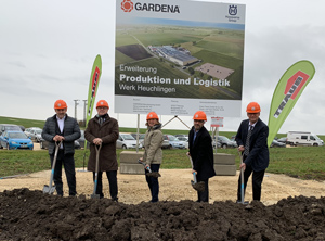Erster Spatenstich in Heuchlingen: Bis 2020 soll das Werk erweitert werden (Foto: Gardena)