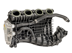 Hochleistungspolyamide für den Automobilbau gehören zu den Materialien, die in Nordamerika künftig von Nexeo vertrieben werden (Foto: DSM)