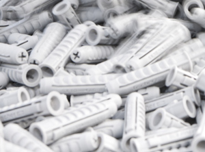 Steigende Erlöse der Sparte Befestigungssysteme glichen die Automobilschwäche aus (Foto: Fischer)