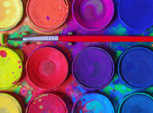 Blaue und violette Farbpigmente umfasst die Distributionsvereinbarung (Foto: PantherMedia/ccaetano)