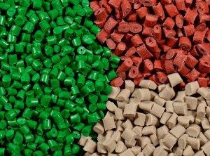 Europäische Kunststoffverarbeiter können ihren Lieblings-Rohstofflieferanten in verschiedenen Kategorien bewerten (Foto: Panthermedia/xxlphoto)-
