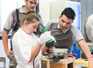 Geplante Ausbildungsstopps schaden der Branche langfristig (Foto: Pro-k)