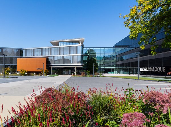 Entrée des Engel-Stammsitzes in Schwertberg (Foto: Engel)