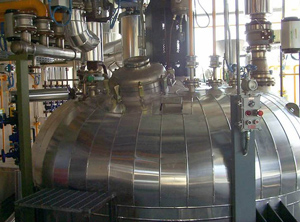 Reaktor zur Harzabmischung (Foto: Polynt)