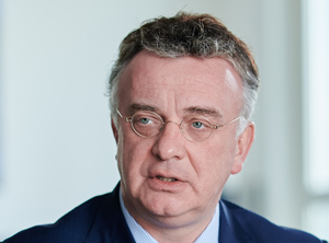 Christian Kullmann, Vorsitzender des Vorstandes: „Wir halten der Krise stand.“ (Foto: Evonik)