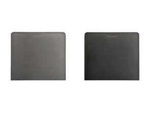 Bei Standard-Additiven (links) kann sich nach einer gewissen Zeit ein weißer Belag bilden. Abhilfe verspricht das neue Anti-Scratch-Additiv (Foto Lifocolor)