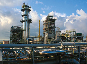 Raffinerieanlagen im nordfranzösischen Gonfreville (Foto: Total)