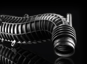 Da die Automobilindustrie zunehmend auf Alternativen zum Verbrennungsmotor setzt, sinkt auch der Bedarf an medienführenden Leitungen (Foto: Etimex Technical Components)