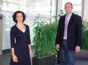 Valentina Faloci und Wolfgang Roth (Foto: Wittmann Battenfeld)