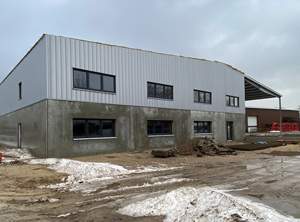 Die neue Halle in Bösel soll Anfang Frühjahr fertig sein (Foto: bpm)