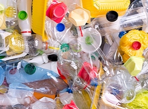 Die britische Steuer wird Verpackungen mit weniger als 30 Prozent Rezyklatanteil treffen (Foto: PIE)