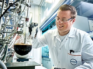 Neben Polyol kann nun auch das Vorprodukt des Isocyanats recycelt werden (Foto: Covestro)